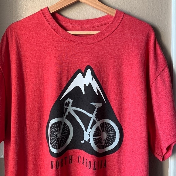 North Carolina Cycling Mountain T-Shirt - Picture 1 of 4